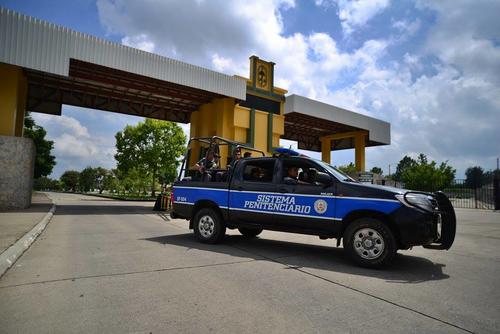 El hospital militar negó el acceso a periodistas. (Foto Wilder López/Soy502)