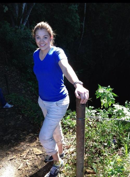 Mitzie y Banny realizaron un viaje a Semuc Champey en diciembre de 2013. En la imagen aparece Mitzie durante ese viaje. (Foto:Facebook)