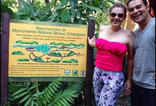 Mitzie y Banny en un viaje realizado según sus cuentas en redes sociales en diciembre de 2013. (Foto: Facebook)