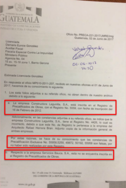Uno de los documentos del Ministerio de Comunicaciones que fue falsificado.