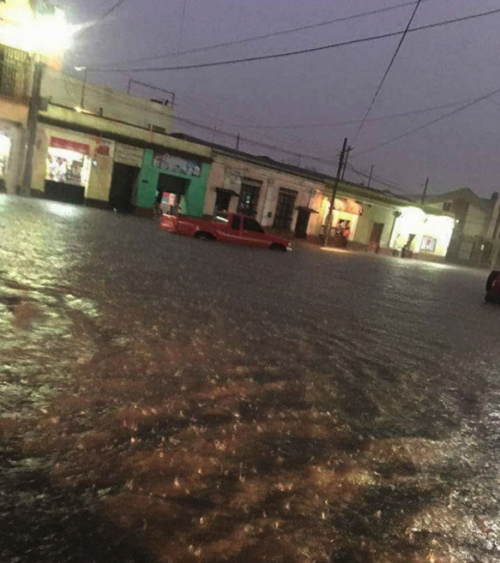 Las lluvias afectaron varias zonas en Quetzaltenango. (Foto: Stereo 100)