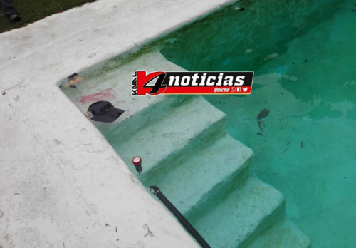 Otras pertenencias de la víctima flotaban en el agua. (Foto: Knal 4 Quiché)