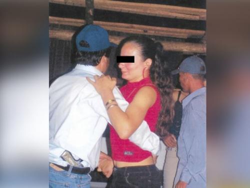 en juicio nueva foto de “El Chapo” bailando armado
