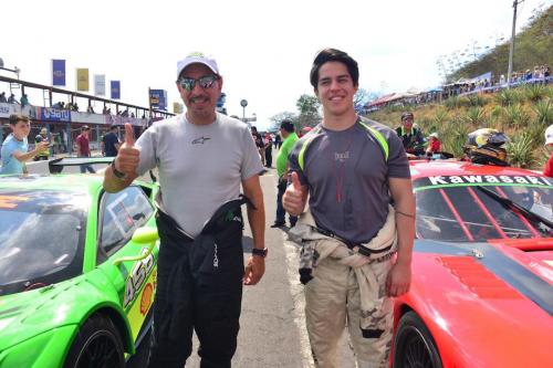 Los guatemaltecos Carlos Zaid y Juan Diego Hernández previo a la competencia. (Foto: Jesús Alfonso/Soy502)