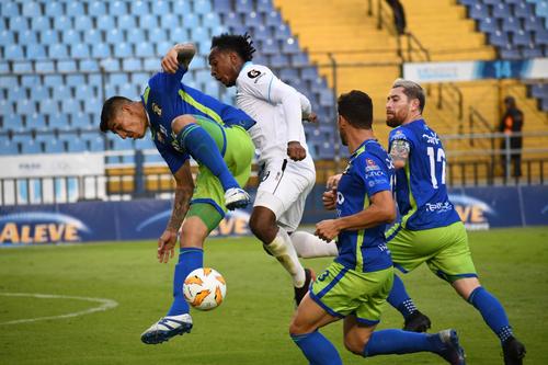 Mixco no pudo superar a los Albos (Foto: Rudy Martínez/Soy502)