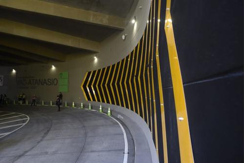 El costo del paso por motocicleta y vehículo liviano es de 15 quetzales con el pago del sistema VAS+. (Foto: Wilder López/Soy502)