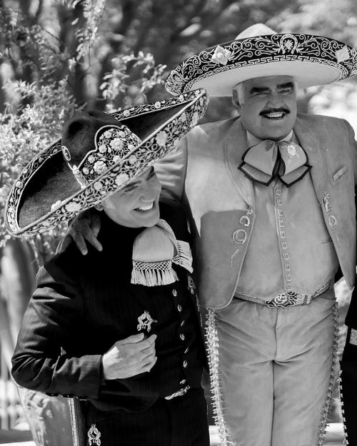 Alejandro Fernández se encuentra acongojado por la pérdida de su padre. (Foto: Alejandro Fernández)