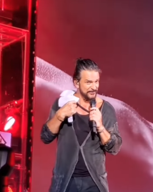 Ricardo Arjona recibió un inesperado regalo. (Foto: video Ricardo Arjona)