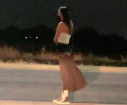 Esta es la foto que el conductor envió a sus amigas tras dejarla en medio de la carretera. (Foto: Oficial)