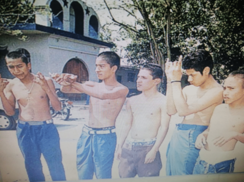 Para algunos, al inicio solo se trataba de asistir a fiestas, donde la violencia no tenía espacio. (Foto: Juan Martínez D’Aubuisson)