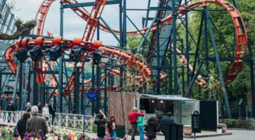 La atracción "Cobra" donde ocurrió el incidente. (Foto:@TivoliFriheden)