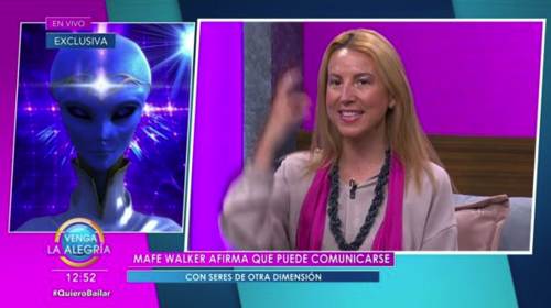 Mafe Walker asegura poder hablar con extraterrestres. (Foto: captura de pantalla/ Azteca América)