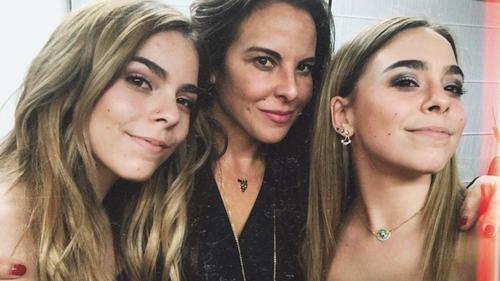 Kate del Castillo junto a sus sobrinas