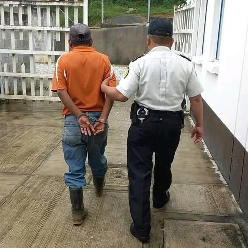 oscar caal tzul, machete, papá ataca a su hija