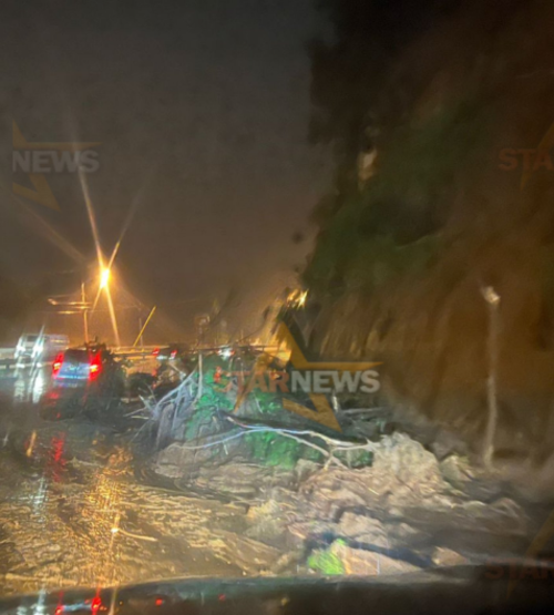 Así se ve el derrumbe en el km 25 de la ruta Interamericana. (Foto: Sacatepéquez Star News)