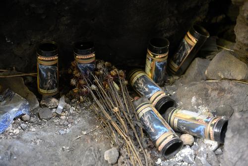 cerro mirandilla, puerta al infierno, escuintla, leyendas, santa muerte, satanismo, guatemala