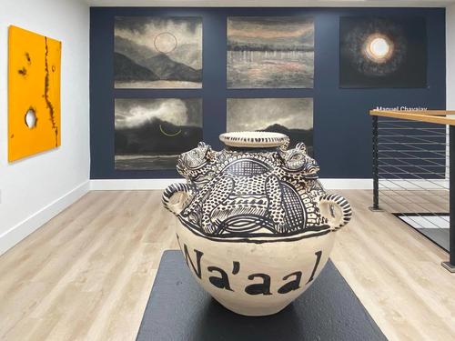 Obras de Manuel Chavajay. (Foto: Tanya Brillembourg Art Gallery)