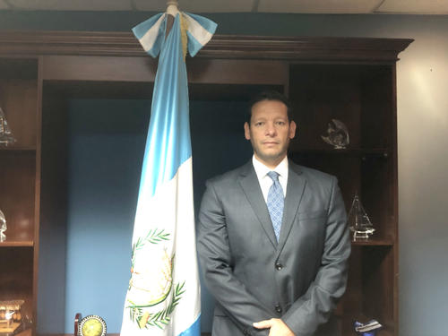 carlos pineda, amparo provisional, otros candidatos, prosperidad ciudadana, manuel baldizón