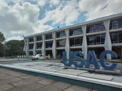 Así se encuentra el ingreso a Rectoría en la Usac. (Foto: Marilin Álvarez/Soy502)