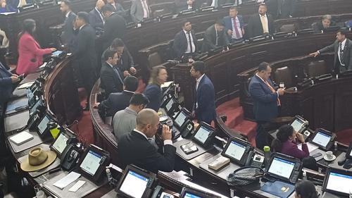 En la reciente sesión plenaria, solo se les sirvió café, agua y refresco a los diputados. (Foto: Karla Gutiérrez/Soy502)