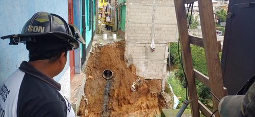 Así quedó el área después del desplome de la casa. (Foto: Bomberos Voluntarios)