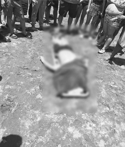 El cuerpo de Juan fue trasladado para el procedimiento legal del levantamiento. (Foto: Reu Noticias)