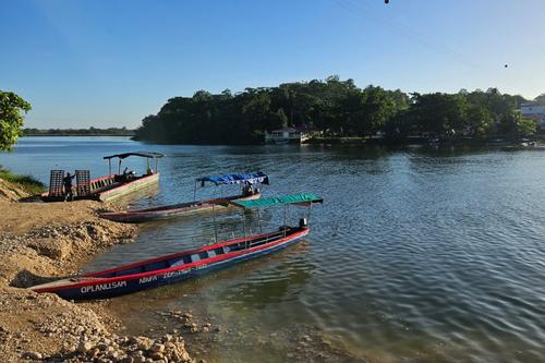 Ferri, La Libertad, San Andrés, Petén, suspendido, cruce