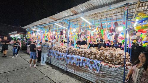 Las roscas y dulces típicos no pueden faltar en la celebración. (Foto: Surama Rodas/Colaboradora)