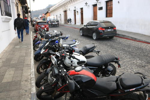 La población recomienda extremar las medidas de seguridad al dejar parqueada su motocicleta. (Foto: Miguel López/Colaborador)