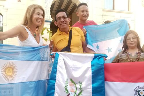 Ha compartido con escritores de otras nacionalidades. (Foto: Ángel Revolorio/Colaborador)