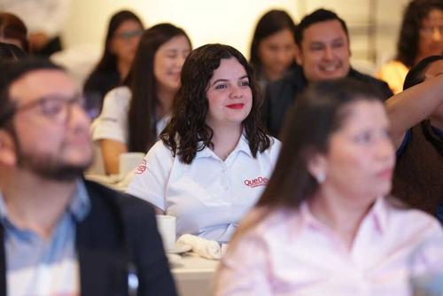 Sololá organiza feria laboral con el apoyo del Mintrabajo e Intecap. Oportunidades de empleo para jóvenes en la cabecera. (Foto: Alfonso Guárquez/Colaborador)