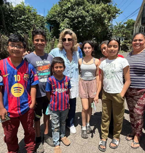 Angélica María, Angéñlica Vale razón visita 2