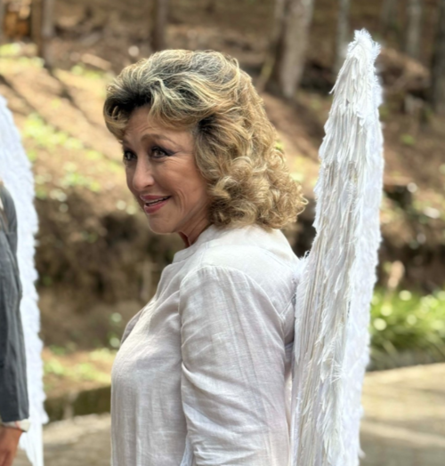 Angélica María, Angéñlica Vale razón visita 8