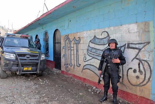 Las pandillas bajo amenazas han logrado desalojar a los propietarios de las viviendas que eligen para fines delictivos. (Foto: Nuestro Diario)