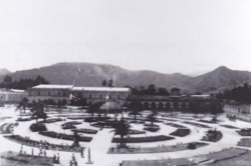 En un inicio se le llamó parque Inglés, pero luego se le cambió el nombre a Ismael Cerna, en honor al poeta ipalteco. (Foto: Nehemías Gutiérrez/Colaborador)
