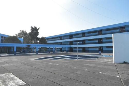 Miguel Ángel Asturias, Nobel de Literatura, egresó de este establecimiento. (Foto: Fundación Azateca)