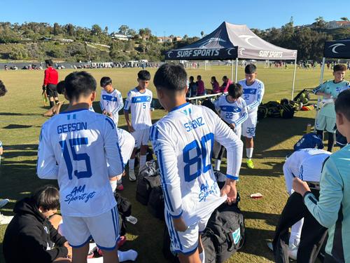 La expedición estuvo integrada por 16 niños, dos entrenadores, personal administrativo y una nutricionista. (Foto: cortesía)