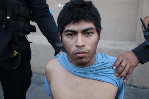 El detenido fue identificado como Randi Bartolo Chitic Chay, de 19 años, alias “El Inconsciente”. (Foto: PNC)