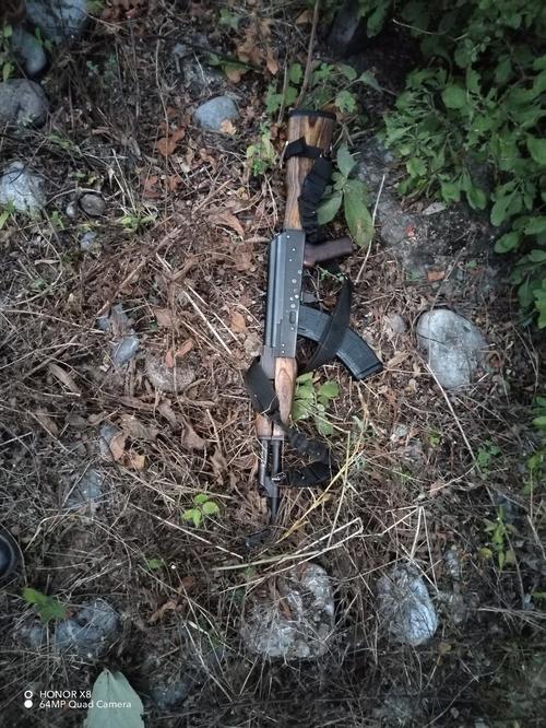 Estas armas fueron localizadas luego de los ataques orquestados por el Cartel Sinaloa en contra del Cartel Chiapas - Guatemala. (Foto: Cortesía)