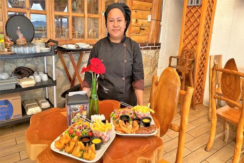 El lugar combina historia local, buen sabor y atención familiar, atrayendo a viajeros de todo el país. (Foto: Carlos Sotz/Colaborador)