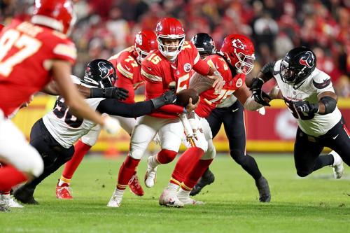 Los Chiefs tendrá que rozar el milagro para poder meterse a los playoffs de la NFL. (Foto: NFL)