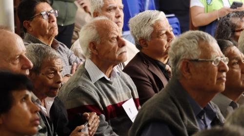 Los participantes demostraron que no hay edad para dejar de aprender. (Foto: Cortesía Municipalidad de Guatemala)