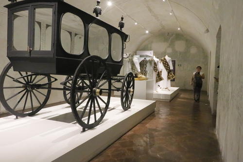 Hay carretillas que eran las que utilizaban antes para trasladar a gente con recursos. (Foto: Renato Melgar/Colaborador)