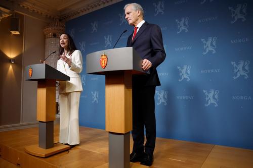 María Corina Machado, y el primer ministro noruego, Jonas Gahr Store, ofrecieron una conferencia de prensa el 11 de diciembre de 2025 (Foto: AFP)