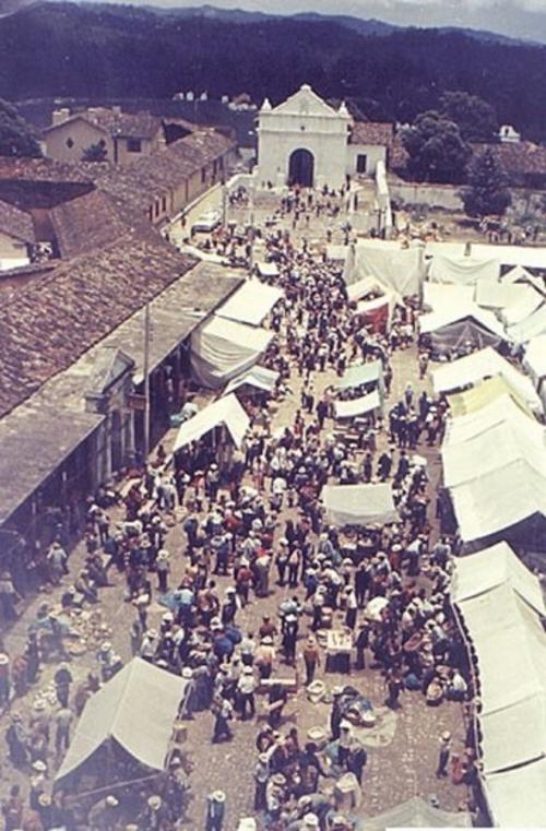 Su mayor atractivo es el mercado, el cual es frecuentado por turistas nacionales y extranjeros. (Foto: Servando Tzoc)