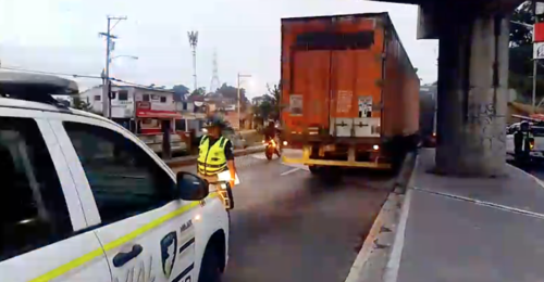 Afortunadamente solo se reportaron daños materiales. (Foto: PROVIAL)