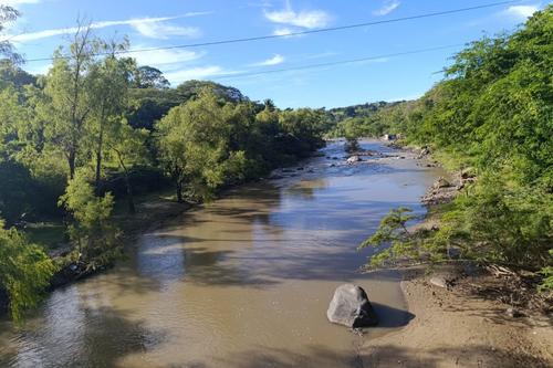 Insivumeh, ríos, calidad del agua, Guatemala, toma de muestras, 02