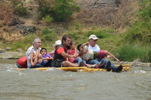 En varias comunidades, aún se utilizan lanchas y canoas para trasladarse entre ellas. (Foto: Carlos Monroy/Colaborador)