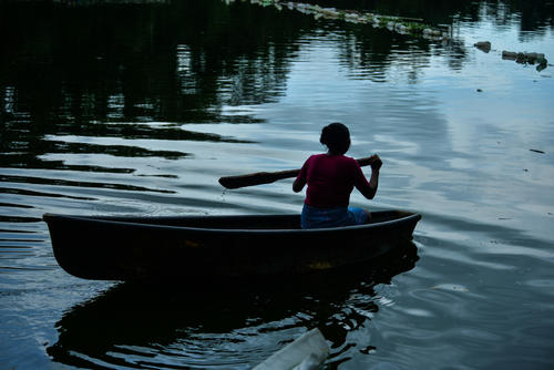 Los cayucos son parte del paisaje. (Foto: Ángel Revolorio/Colaborador)