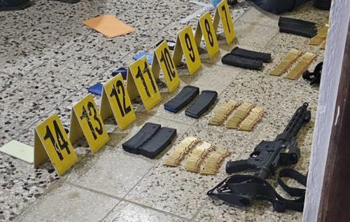 Técnicos del Ministerio Público documentaron todos los medios de prueba localizados. (Foto: PNC)